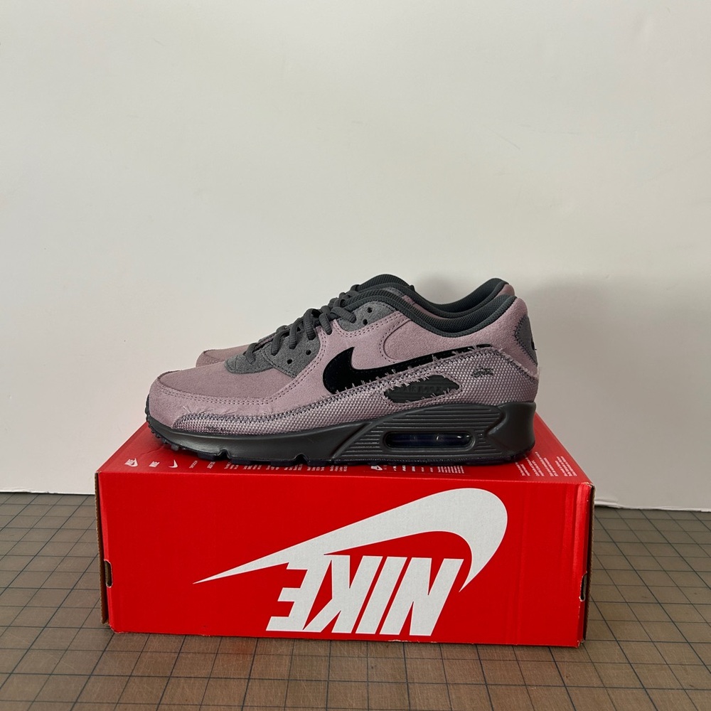 Nike Air Max 90 Premium ‘Light Violet Ore’